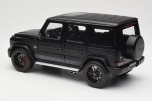 Mercedes G-Class G63 AMG W463A Matt Black Minichamps 1:18 110037064 Metaal — afbeelding 7 van 8
