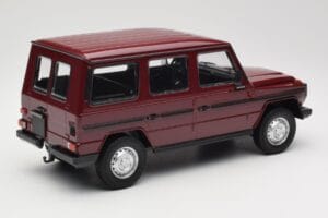Mercedes G-Class W460 LWB Donkerrood Minichamps 1:18 155038102 Metaal — afbeelding 2 van 6
