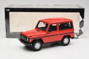 Mercedes G-Class W460 SWB Rood Minichamps 1:18 155038002 Metaal — afbeelding 6 van 6
