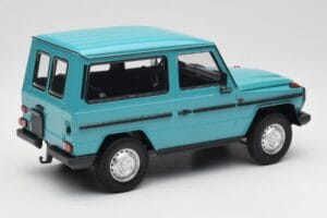 Mercedes G-Class W460 SWB Turquoise Minichamps 1:18 155038001 Metaal — afbeelding 2 van 6