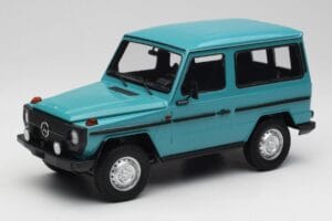 Mercedes G-Class W460 SWB Turquoise Minichamps 1:18 155038001 Metaal