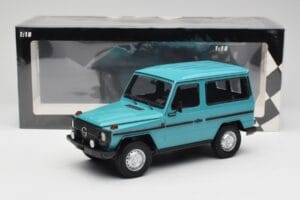Mercedes G-Class W460 SWB Turquoise Minichamps 1:18 155038001 Metaal — afbeelding 6 van 6