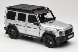 Mercedes G-Class W463 Iridium Silver Norev 1:18 183030 Metaal — afbeelding 6 van 8