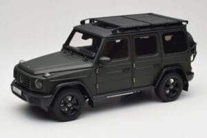 Mercedes G-Class W465 Olijfgroen Norev 1:18 B66960662 Metaal