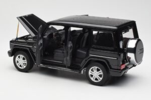 Mercedes G500 W463 Zwart AUTOart 1:18 76216 Metaal — afbeelding 5 van 8