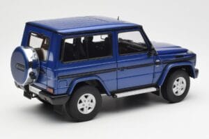 Mercedes G500 W463 SWB Blauw AUTOart 1:18 76114 Metaal — afbeelding 3 van 8