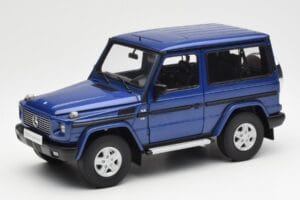 Mercedes G500 W463 SWB Blauw AUTOart 1:18 76114 Metaal