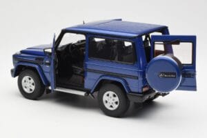 Mercedes G500 W463 SWB Blauw AUTOart 1:18 76114 Metaal — afbeelding 5 van 8