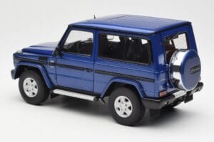Mercedes G500 W463 SWB Blauw AUTOart 1:18 76114 Metaal — afbeelding 7 van 8