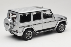 Mercedes G55 AMG W463 Zilver AUTOart 1:18 76247 Metaal — afbeelding 3 van 8