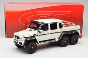 Mercedes AMG G63 6x6 W463 Wit GT Spirit 1:18 GT100 Hars — afbeelding 6 van 6