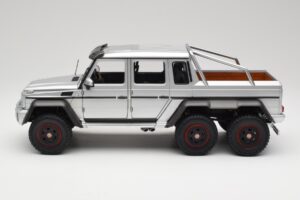 Mercedes AMG G63 W463 6x6 Iridium Zilver AUTOart 1:18 76301 Composiet — afbeelding 4 van 8