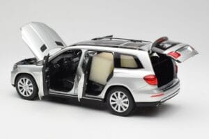 Mercedes GL-Class X166 Iridium Zilver Metallic Norev 1:18 B66960097 Metaal — afbeelding 5 van 8