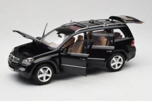 Mercedes GL X164 Obsidian Black Minichamps 1:18 B66962334 Metaal — afbeelding 2 van 8