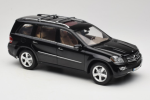 Mercedes GL X164 Obsidian Black Minichamps 1:18 B66962334 Metaal — afbeelding 6 van 8