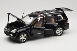 Mercedes GL X164 Tanzanite Blue Minichamps 1:18 B66962335 Metaal — afbeelding 2 van 8