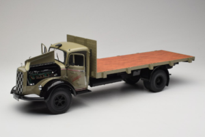 Mercedes L6600 Rungewagen Grijs Zwart Minichamps 1:18 109031050 Metaal — afbeelding 2 van 8