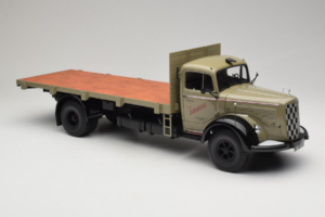 Mercedes L6600 Rungewagen Grijs Zwart Minichamps 1:18 109031050 Metaal — afbeelding 6 van 8