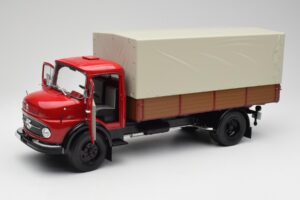 Mercedes L 911 Rood Schuco 1:18 450016400 Metaal — afbeelding 2 van 8