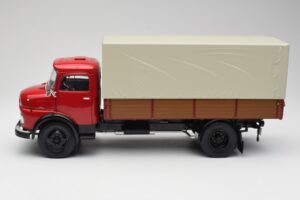 Mercedes L 911 Rood Schuco 1:18 450016400 Metaal — afbeelding 4 van 8