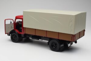 Mercedes L 911 Rood Schuco 1:18 450016400 Metaal — afbeelding 5 van 8