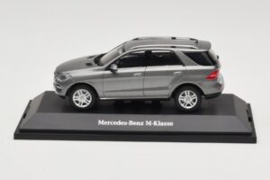 Mercedes M-Class W166 Palladium Silver Metallic Minichamps 1:43 B66960061 Metaal