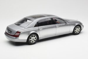 Maybach 62 LWB Himalaya Zilver Dealer Edition AUTOart 1:18 B66962178 Metaal — afbeelding 3 van 8