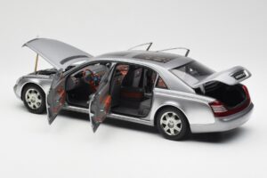 Maybach 62 LWB Himalaya Zilver Dealer Edition AUTOart 1:18 B66962178 Metaal — afbeelding 5 van 8