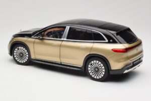Mercedes Maybach EQS 680 V297 Beige NZG 1:18 B66960592 Metaal — afbeelding 7 van 8
