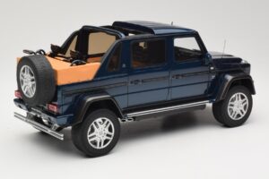 Mercedes Maybach G650 Landaulet Donkerblauw GT Spirit 1:18 GT174 Hars — afbeelding 2 van 6