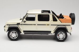 Mercedes Maybach G650 Landaulet W463 Wit Schuco 1:18 450017800 Metaal — afbeelding 3 van 6