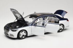 Mercedes Maybach S-Class Z223 Nautical Blue Diamond White Almost Real 1:18 820126 Metaal — afbeelding 2 van 8