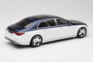 Mercedes Maybach S-Class Z223 Nautical Blue Diamond White Almost Real 1:18 820126 Metaal — afbeelding 3 van 8
