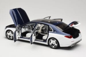 Mercedes Maybach S-Class Z223 Nautical Blue Diamond White Almost Real 1:18 820126 Metaal — afbeelding 5 van 8