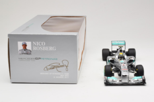 Mercedes MGP W02 #8 N. Rosberg Mercedes GP 2011 Minichamps 1:18 110110008 Metaal — afbeelding 6 van 7