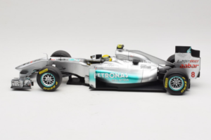 Mercedes MGP W02 #8 N. Rosberg Mercedes GP Showcar 2011 Minichamps 1:18 110110078 Metaal — afbeelding 3 van 7
