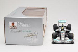 Mercedes MGP W02 #8 N. Rosberg Mercedes GP Showcar 2011 Minichamps 1:18 110110078 Metaal — afbeelding 6 van 7