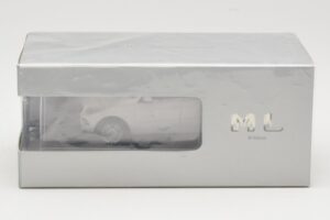 Mercedes ML W166 Calcit White Minichamps 1:43 B66960062 Metaal — afbeelding 4 van 4