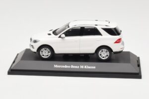 Mercedes ML W166 Calcit White Minichamps 1:43 B66960062 Metaal