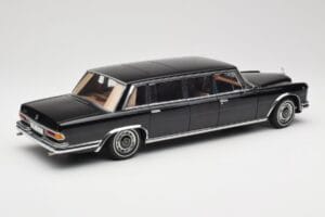 Mercedes 600 Pullman W100 Zwart AUTOart 1:18 76197 Metaal — afbeelding 3 van 8