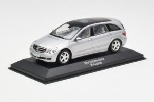 Mercedes R-Class W251 Iridium Silver Minichamps 1:43 B66962214 Metaal — afbeelding 2 van 4