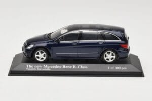 Mercedes R-Class W251 Tanzanite Blue Minichamps 1:43 B66962215 Metaal