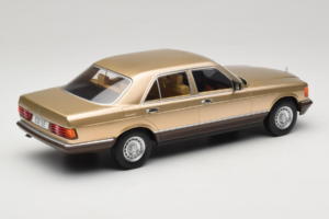 Mercedes S-Class W126 Metallic Beige MCG 1:18 MCG18548 Metaal — afbeelding 2 van 6