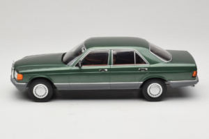 Mercedes S-Class W126 Metallic Green MCG 1:18 MCG18549 Metaal — afbeelding 3 van 6