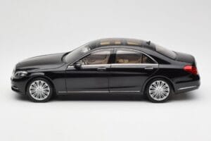 Mercedes S-Class W222 Zwart Metallic Norev 1:18 183480 Metaal — afbeelding 4 van 8