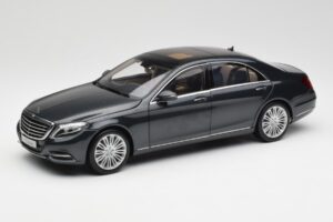 Mercedes S-Class W222 Blauw Antraciet Metallic Norev 1:18 B66960157 Metaal