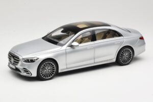 Mercedes S-Class W223 AMG Line Brilliant Silver Norev 1:18 183805 Metaal