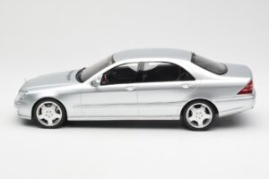 Mercedes AMG S55 W220 Zilver Otto 1:18 OT292 Hars — afbeelding 3 van 6