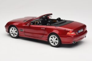 Mercedes SL 500 R230 Red Metallic Gelimiteerde Editie Norev 1:18 183841 Metaal — afbeelding 7 van 8
