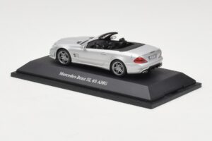 Mercedes SL 65 AMG R230 Zilver Minichamps 1:43 B66960601 Metaal — afbeelding 3 van 4
